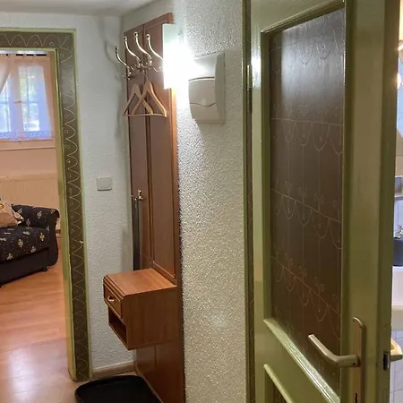 Zur 23 *